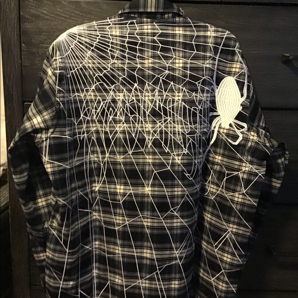 Revenge Spider Flannel - Picture 2 of 2